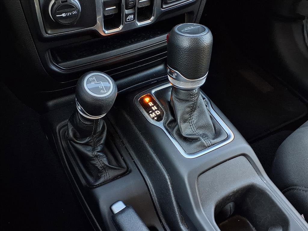 Used 2023 Jeep Gladiator Sport image 14