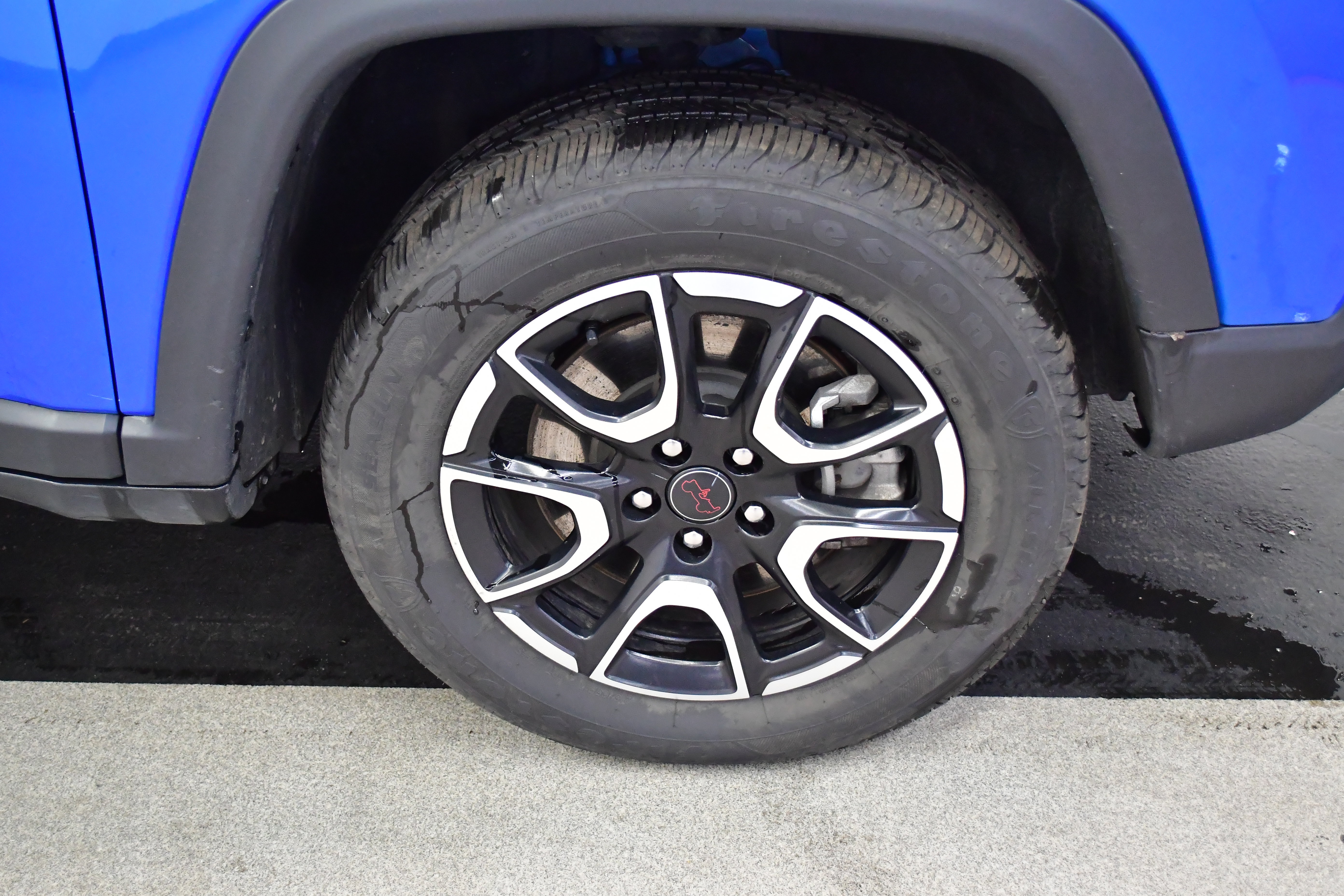 Used 2025 Jeep Compass Trailhawk image 38