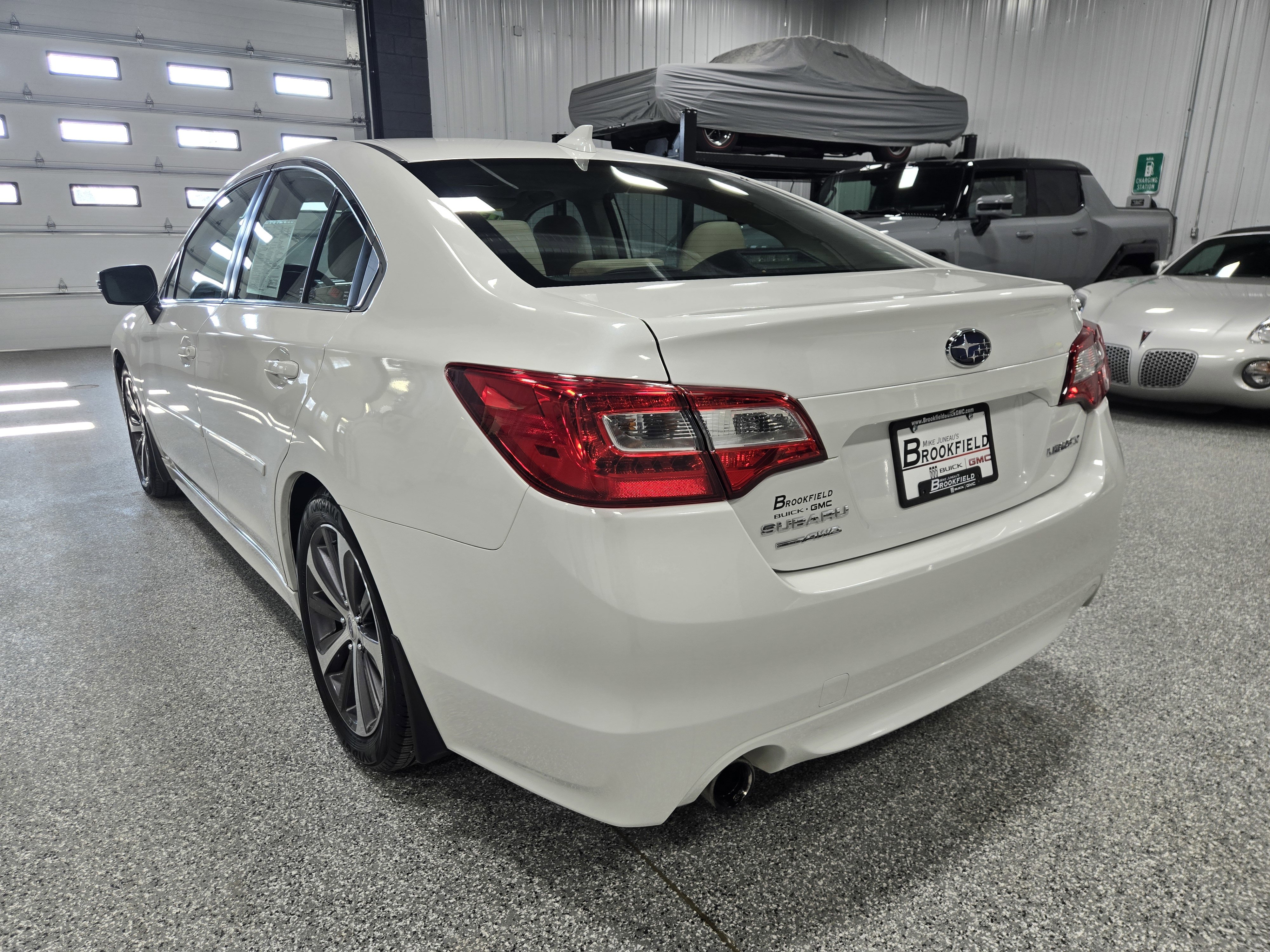 Used 2016 Subaru Legacy 2.5i Limited image 3