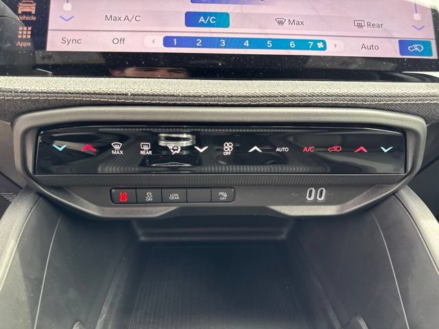 New 2026 Jeep Cherokee Laredo AWD/4WD image 15