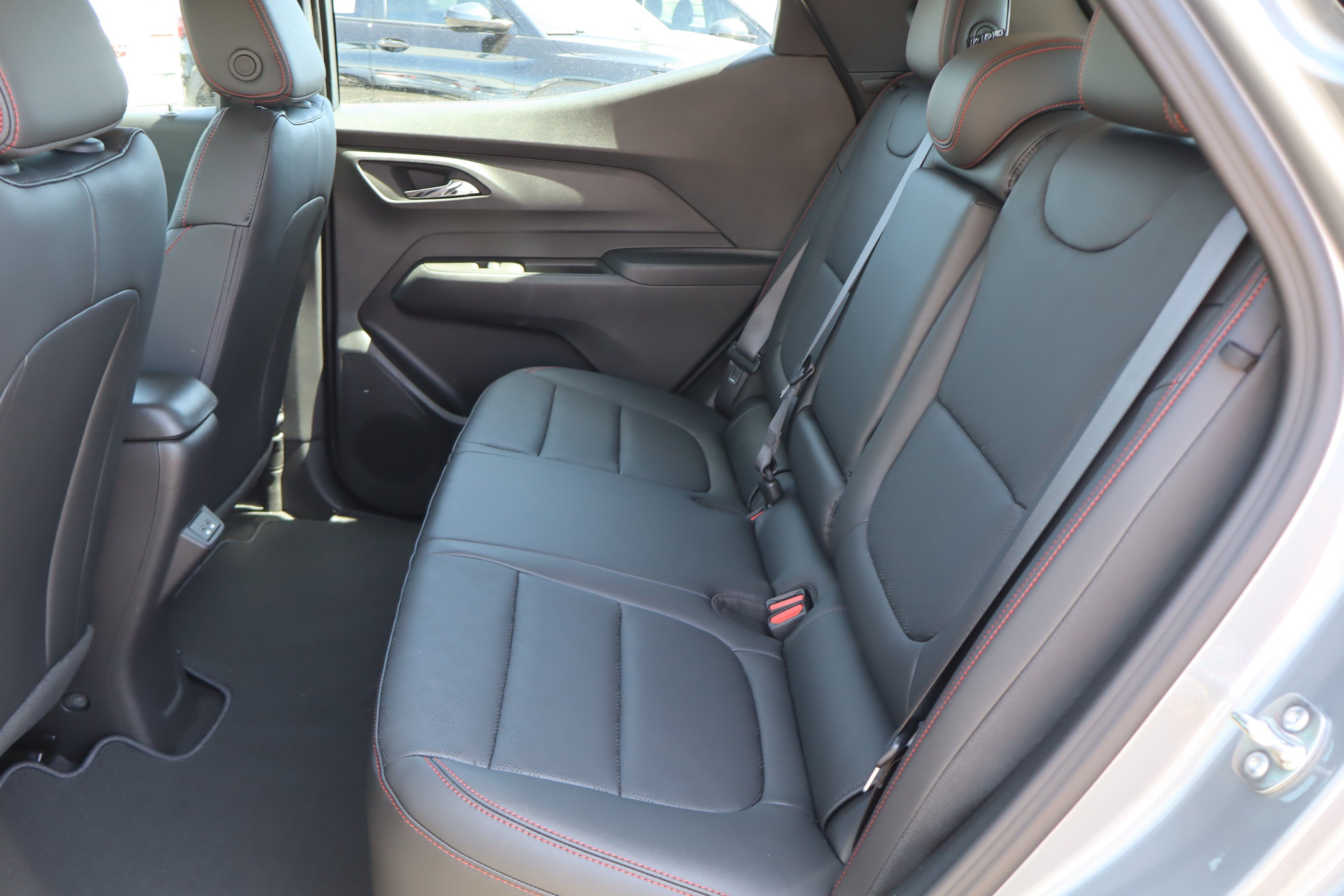 New 2027 Chevrolet Bolt RS w/ Technology Package FWD image 21