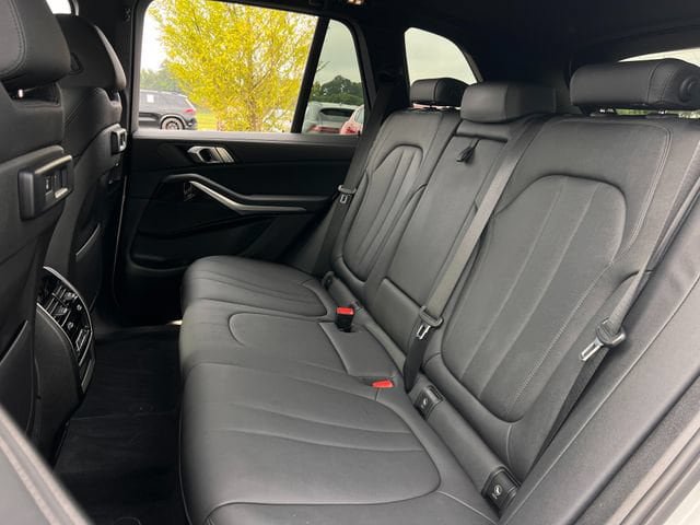 Used 2020 BMW X5 xDrive40i w/ Premium Package AWD/4WD image 17