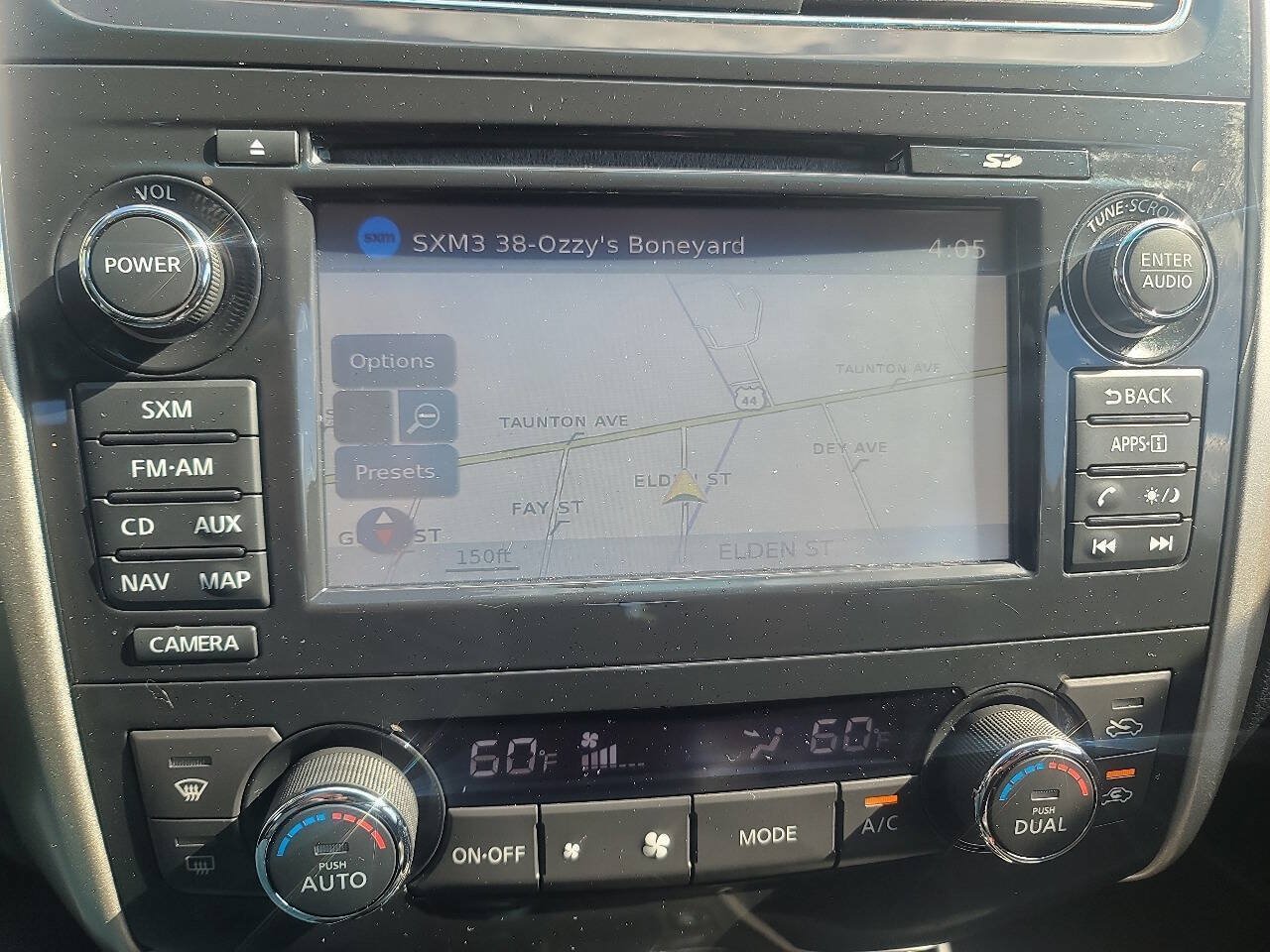 Used 2015 Nissan Altima 3.5 SL FWD image 23