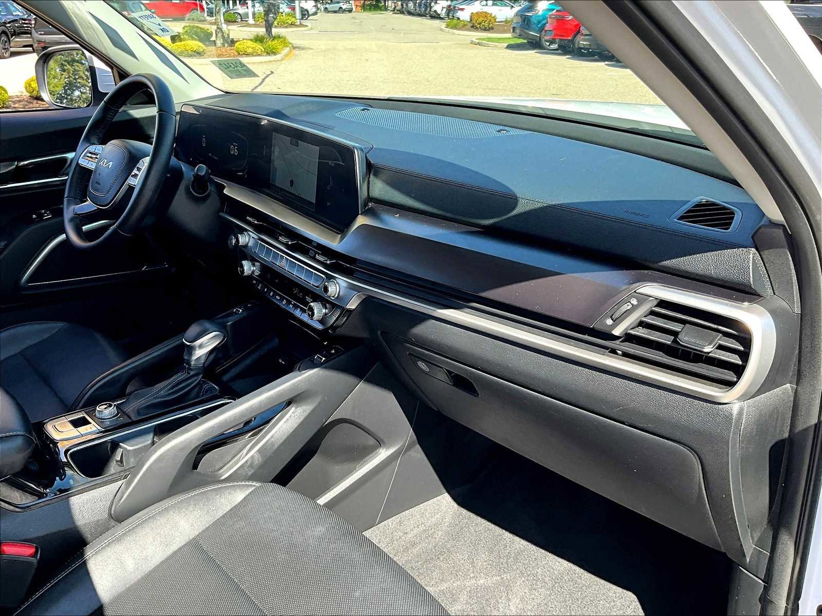 Used 2023 Kia Telluride S image 14
