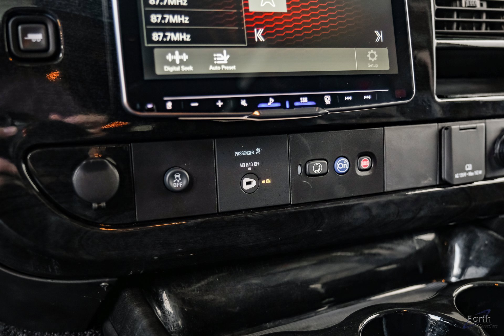 Used 2023 Chevrolet Express 2500 image 60