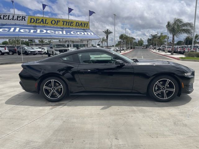 Used 2024 Ford Mustang Coupe RWD image 9