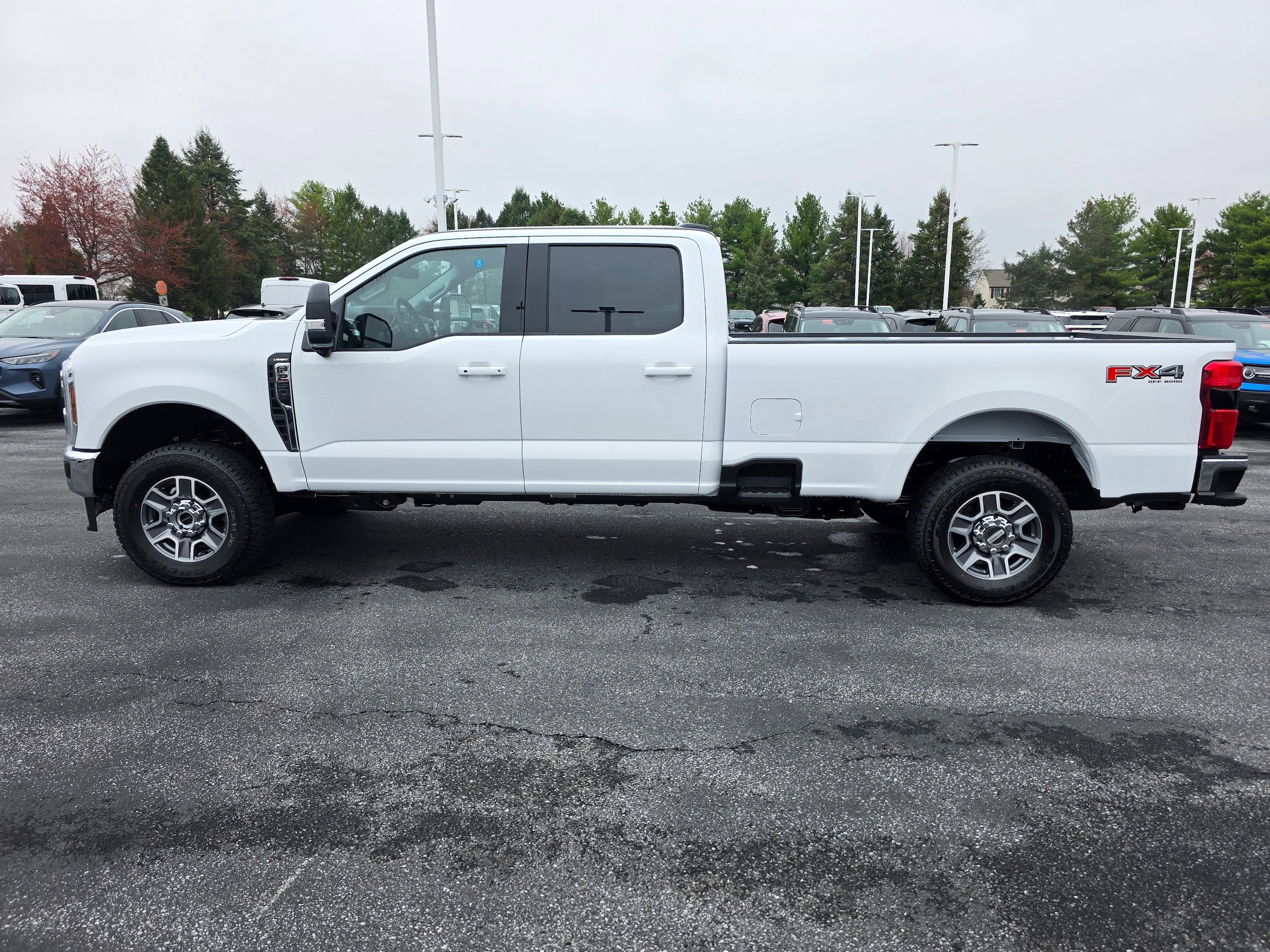 New 2026 Ford F250 Lariat w/ FX4 Off-Road Package video 2