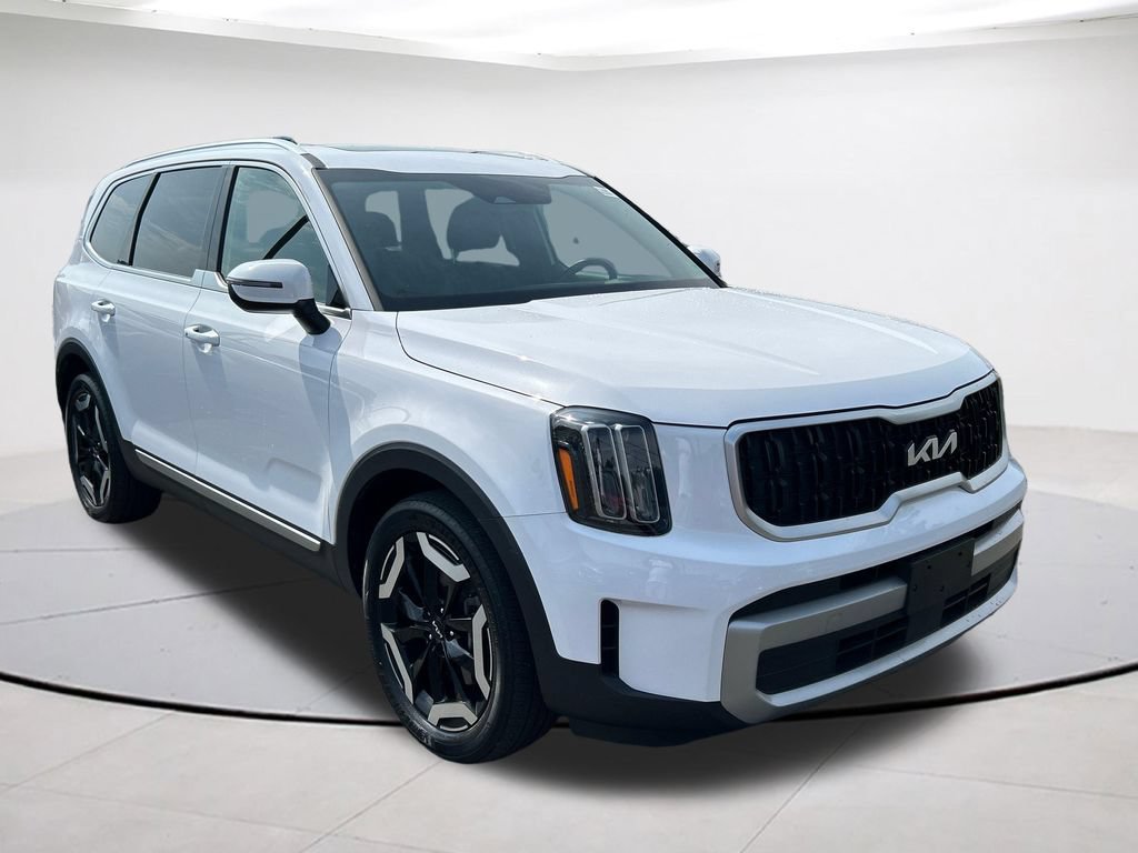 Certified 2023 Kia Telluride EX w/ EX Captain's Chair Package