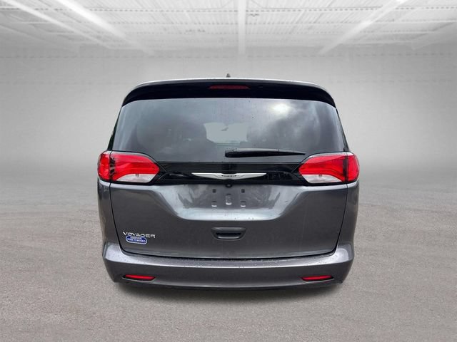Used 2023 Chrysler Voyager LX FWD image 6