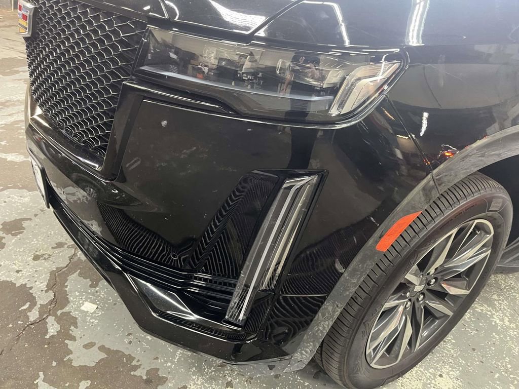 Used 2024 Cadillac Escalade Sport image 9