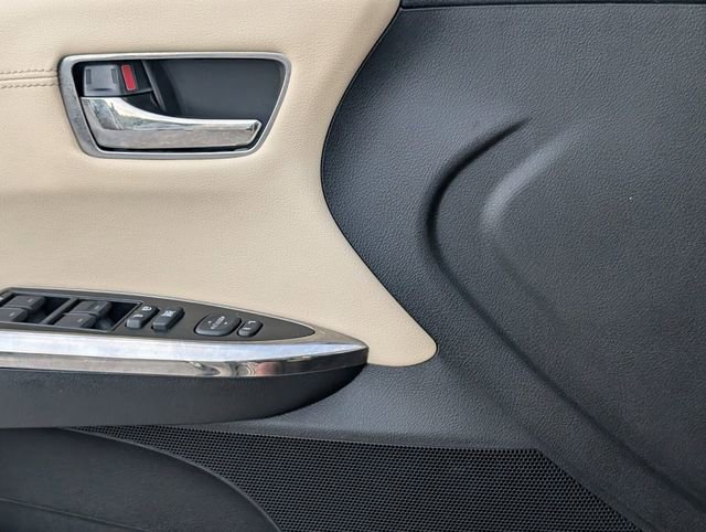 Used 2014 Toyota Avalon XLE Premium image 23