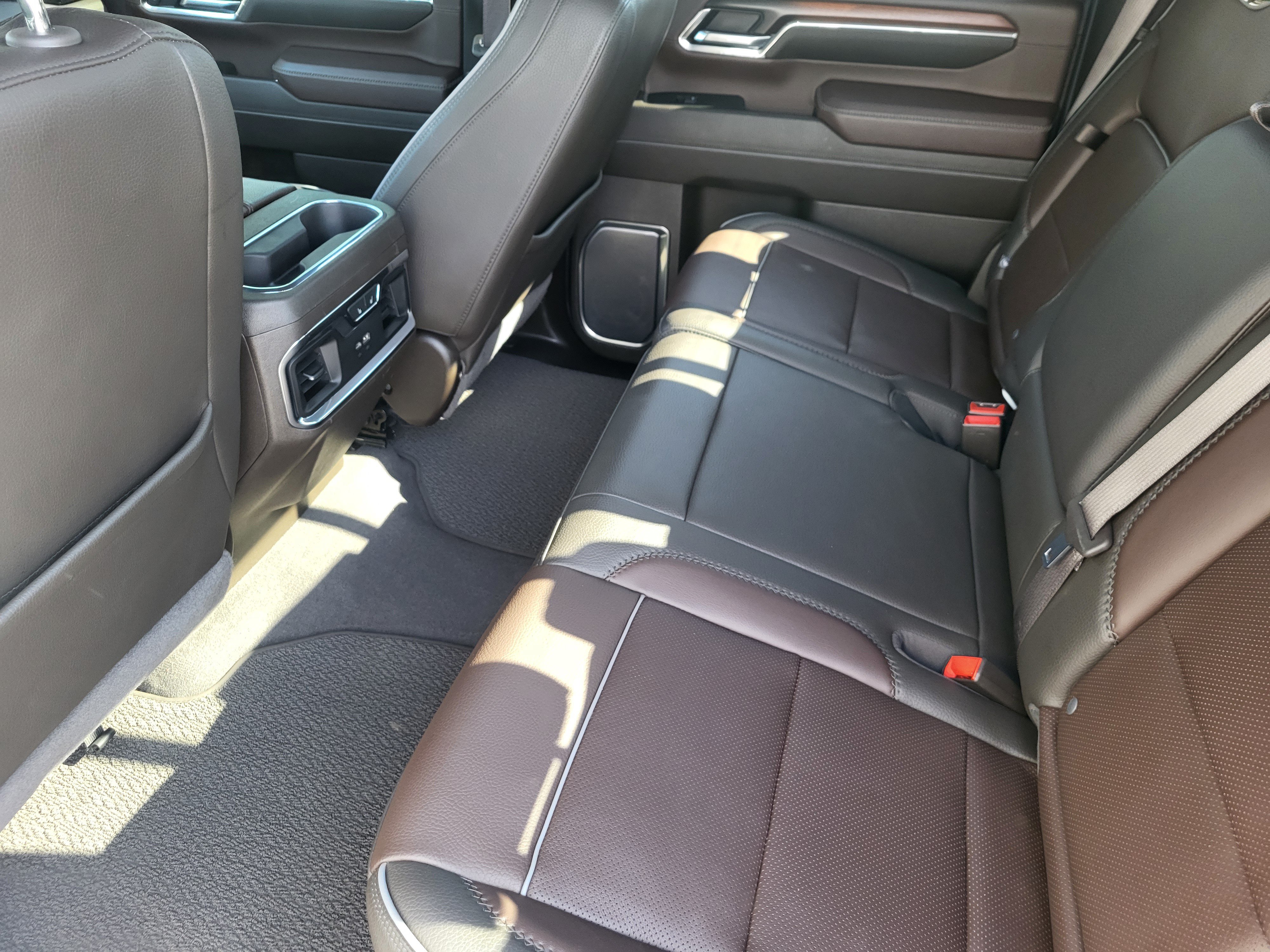 Used 2024 GMC Sierra 2500 Denali w/ Denali Reserve Package AWD/4WD image 23