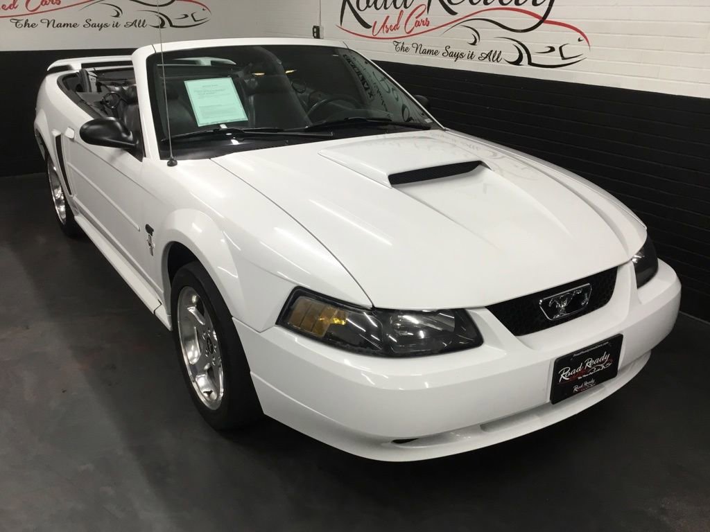 Used 2003 Ford Mustang GT image 2