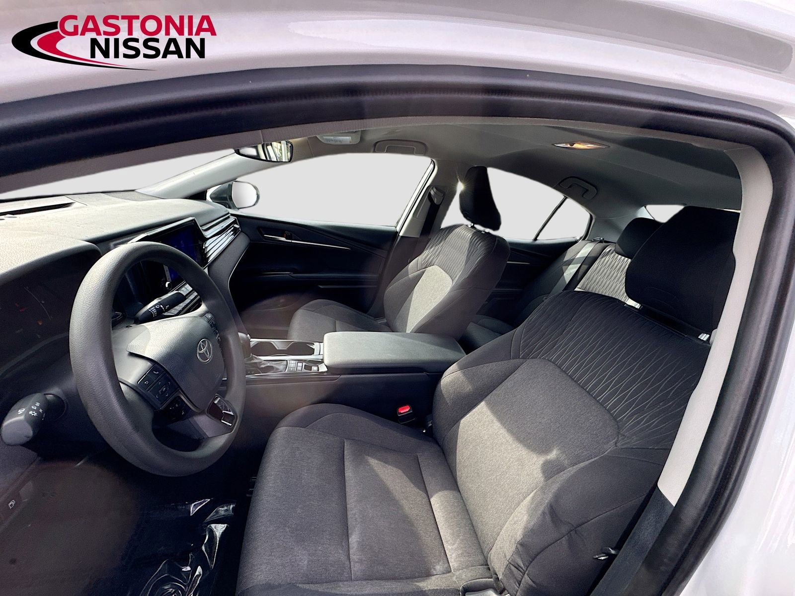 Used 2025 Toyota Camry LE image 25