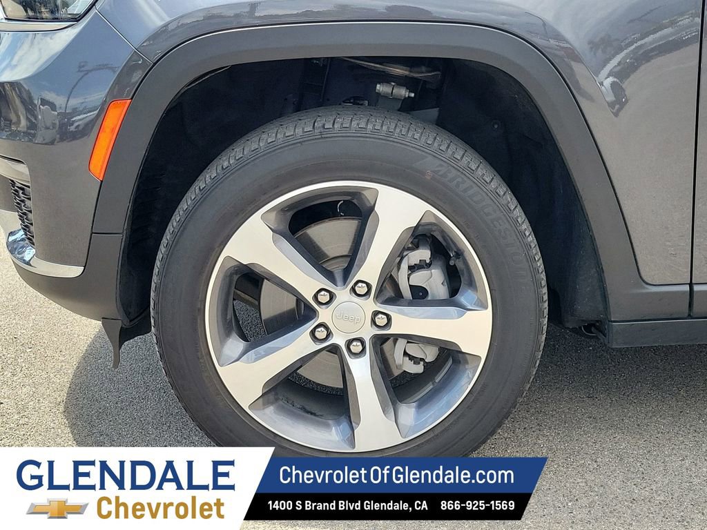 Used 2023 Jeep Grand Cherokee L Limited AWD/4WD image 19