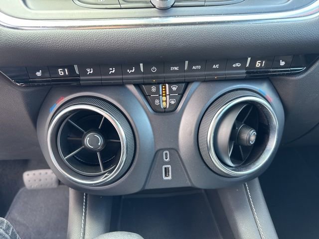 Used 2025 Chevrolet Blazer LT AWD/4WD image 12