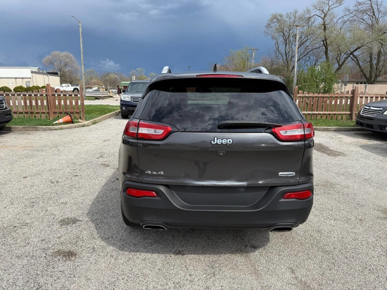 Used 2015 Jeep Cherokee Latitude w/ Comfort/Convenience Group image 8