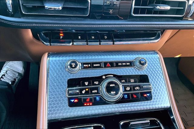 Used 2020 Lincoln Aviator Black Label image 32