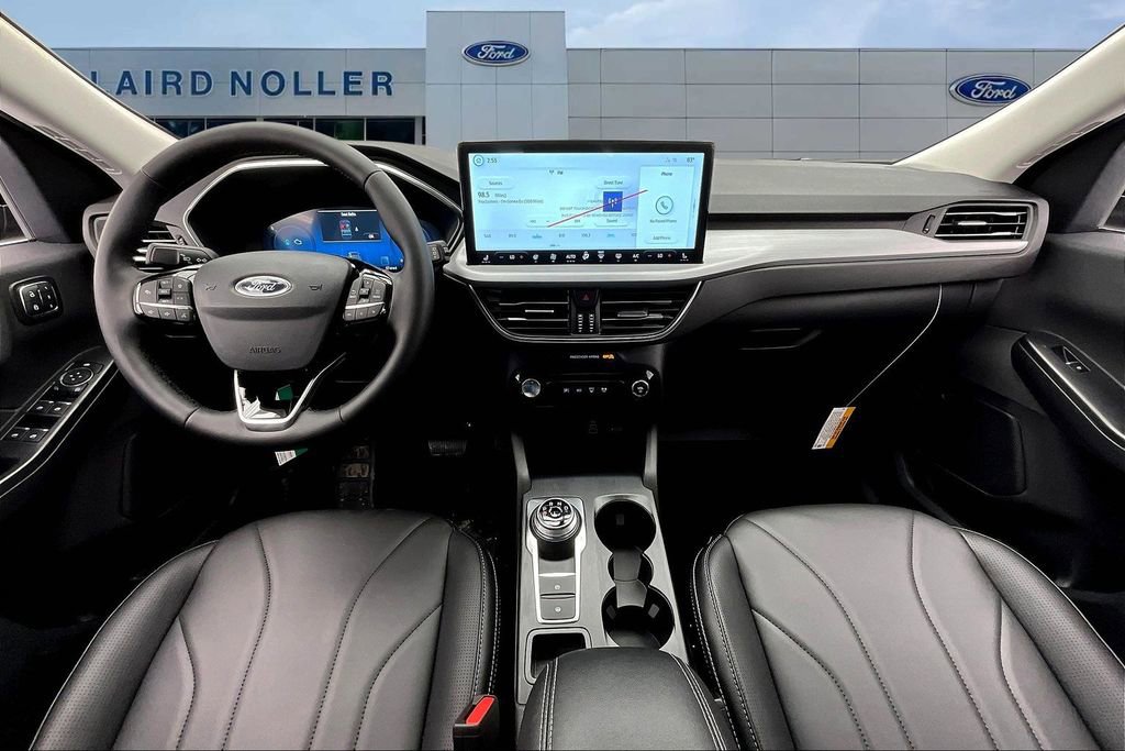 New 2025 Ford Escape SE w/ PHEV Premium Package FWD image 5