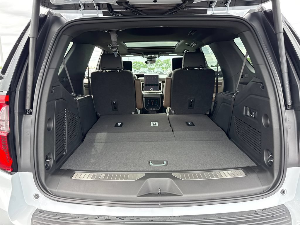 New 2026 GMC Yukon Denali Ultimate AWD/4WD image 33