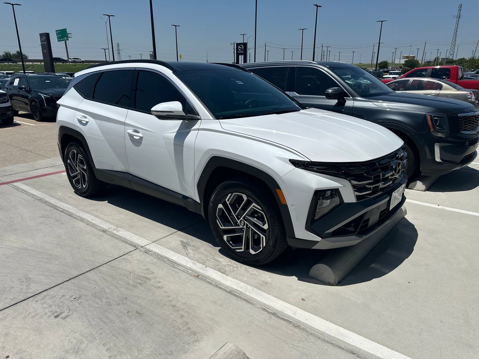 Used 2026 Hyundai Tucson Limited AWD/4WD image 5