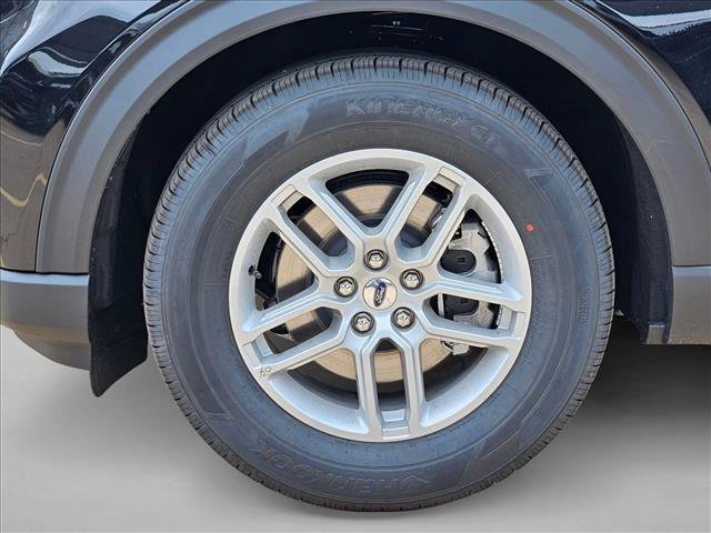New 2026 Ford Explorer Active RWD image 10