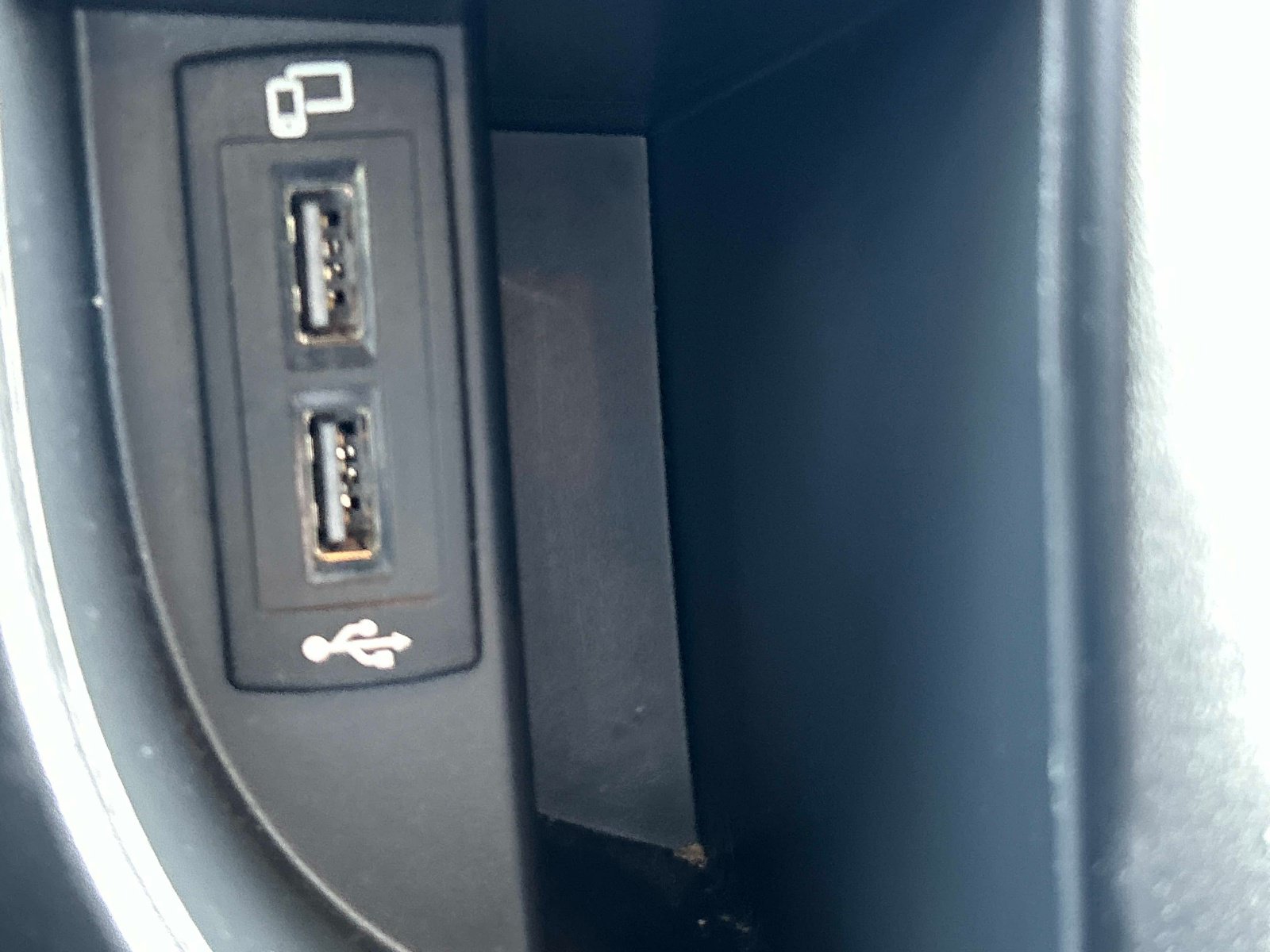 Used 2023 Mercedes-Benz Metris Passenger image 31