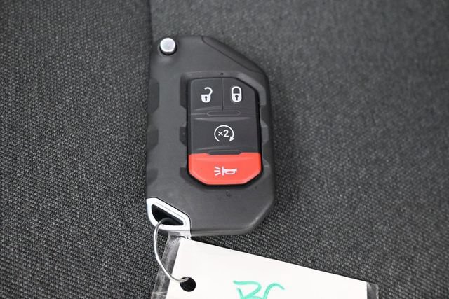 Used 2024 Jeep Wrangler Unlimited Sport AWD/4WD image 27