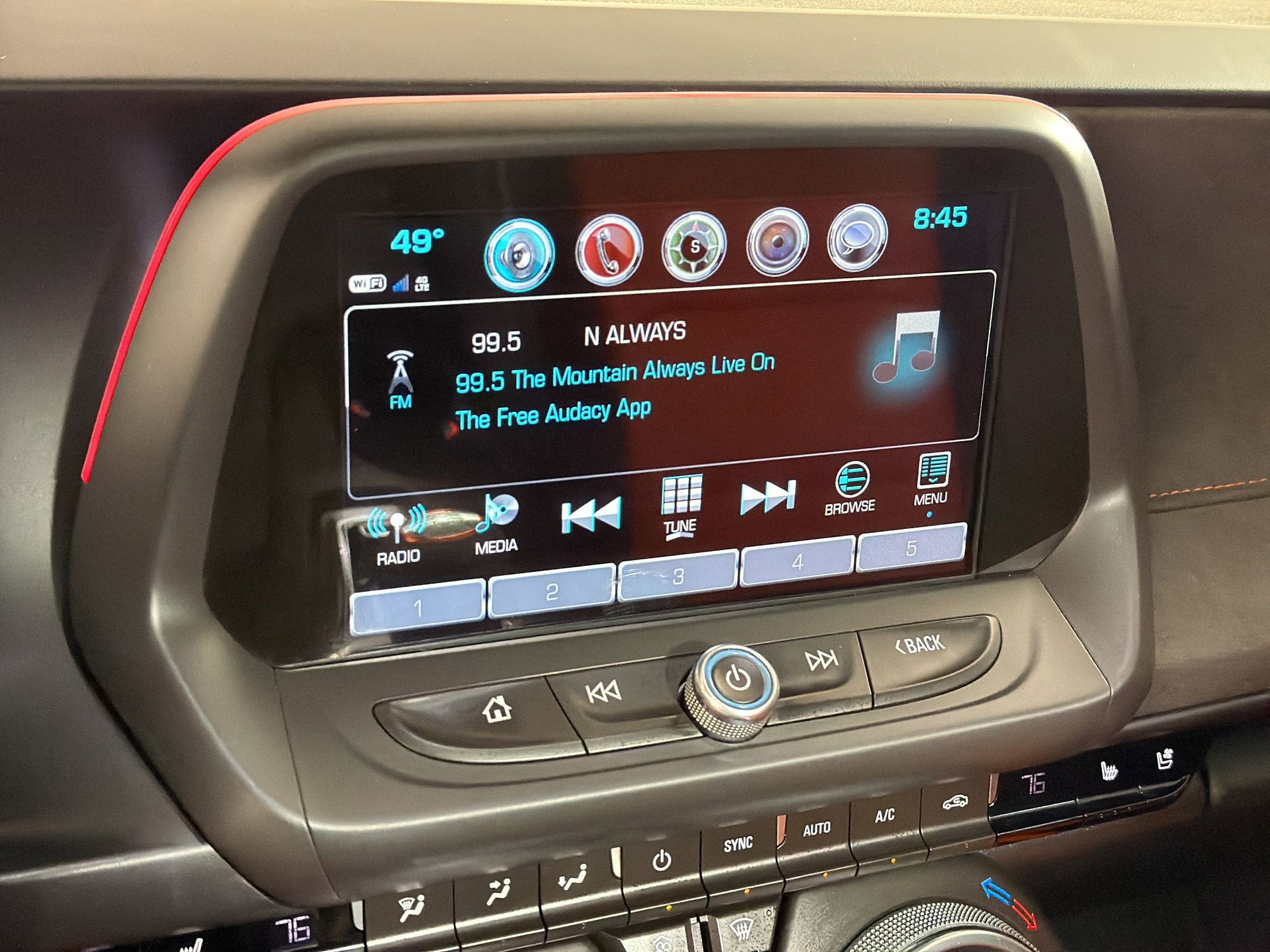 Used 2018 Chevrolet Camaro SS w/ Hot Wheels Edition image 22