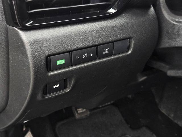 Certified 2023 Nissan Sentra SV w/ All-Weather Package FWD image 16