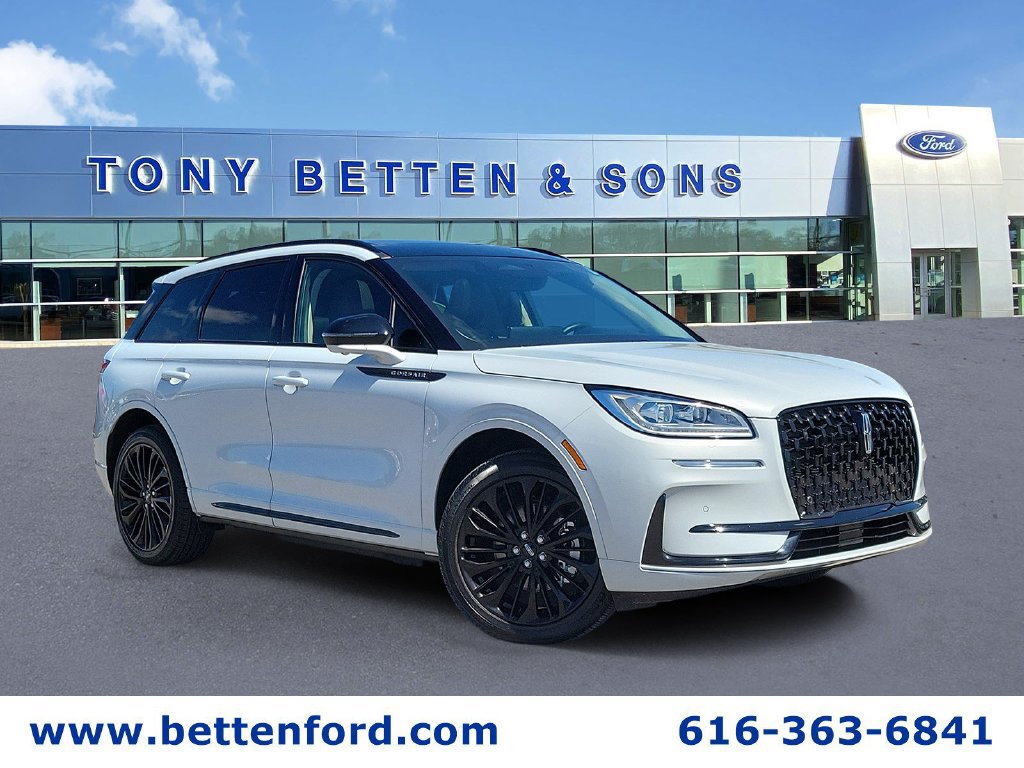 Used 2025 Lincoln Corsair Grand Touring w/ Equipment Group 301A