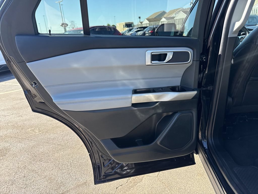 Certified 2023 Ford Explorer XLT w/ Equipment Group 202A AWD/4WD image 33