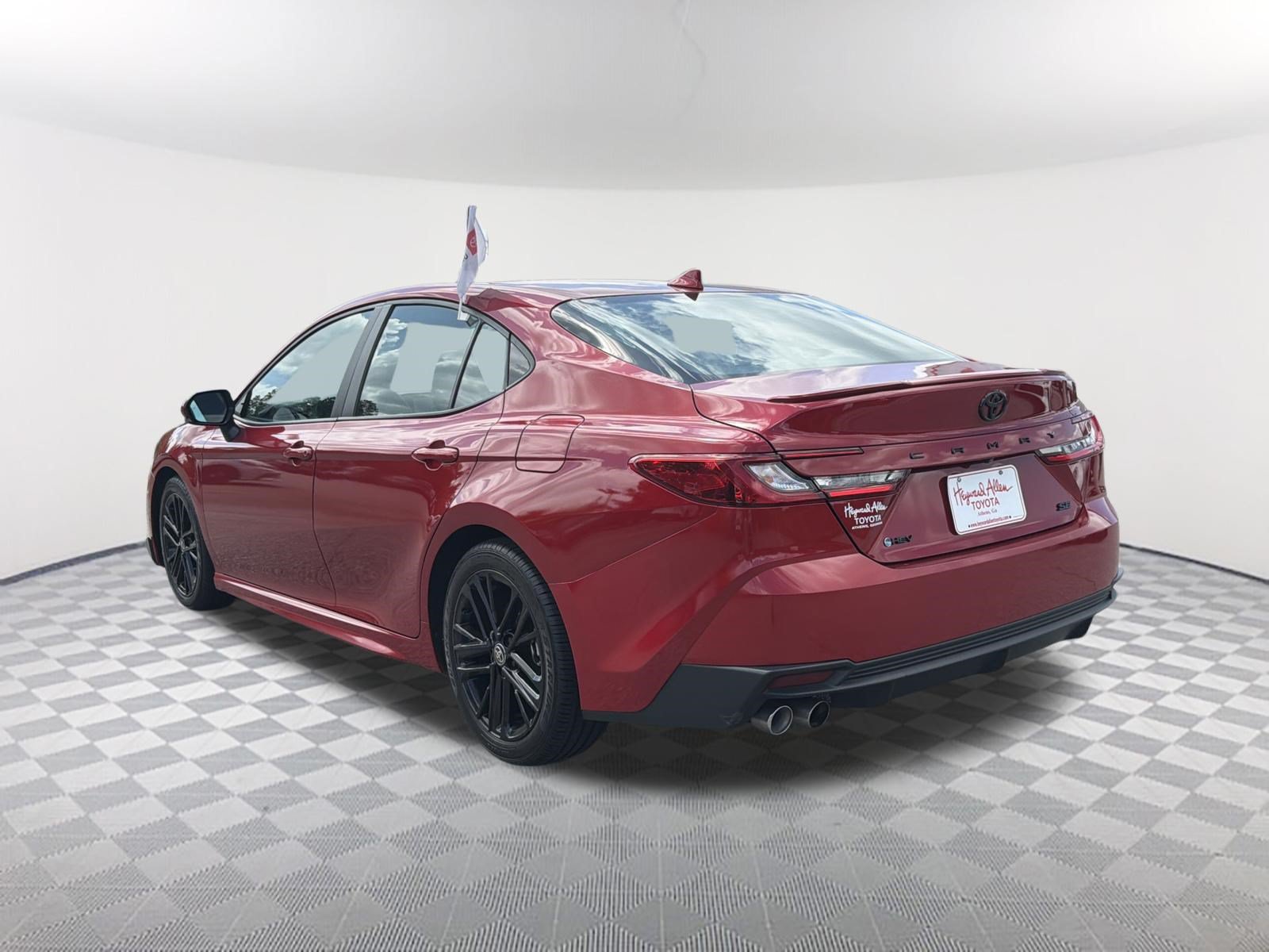 Certified 2025 Toyota Camry SE FWD image 14