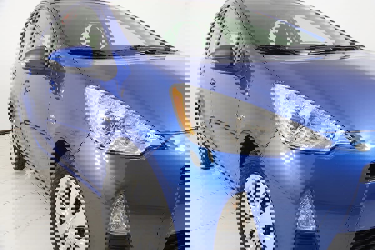 Used 2014 Toyota Prius C Two image 12