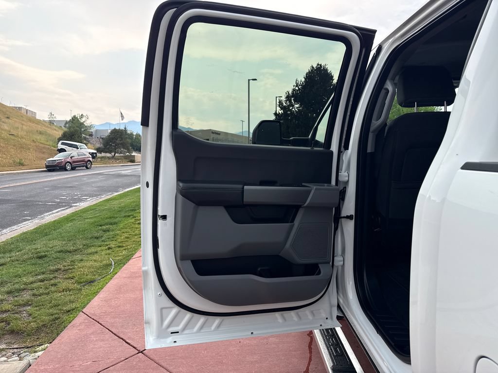 Certified 2025 Ford F250 XLT w/ 360-Degree Camera Package AWD/4WD image 22