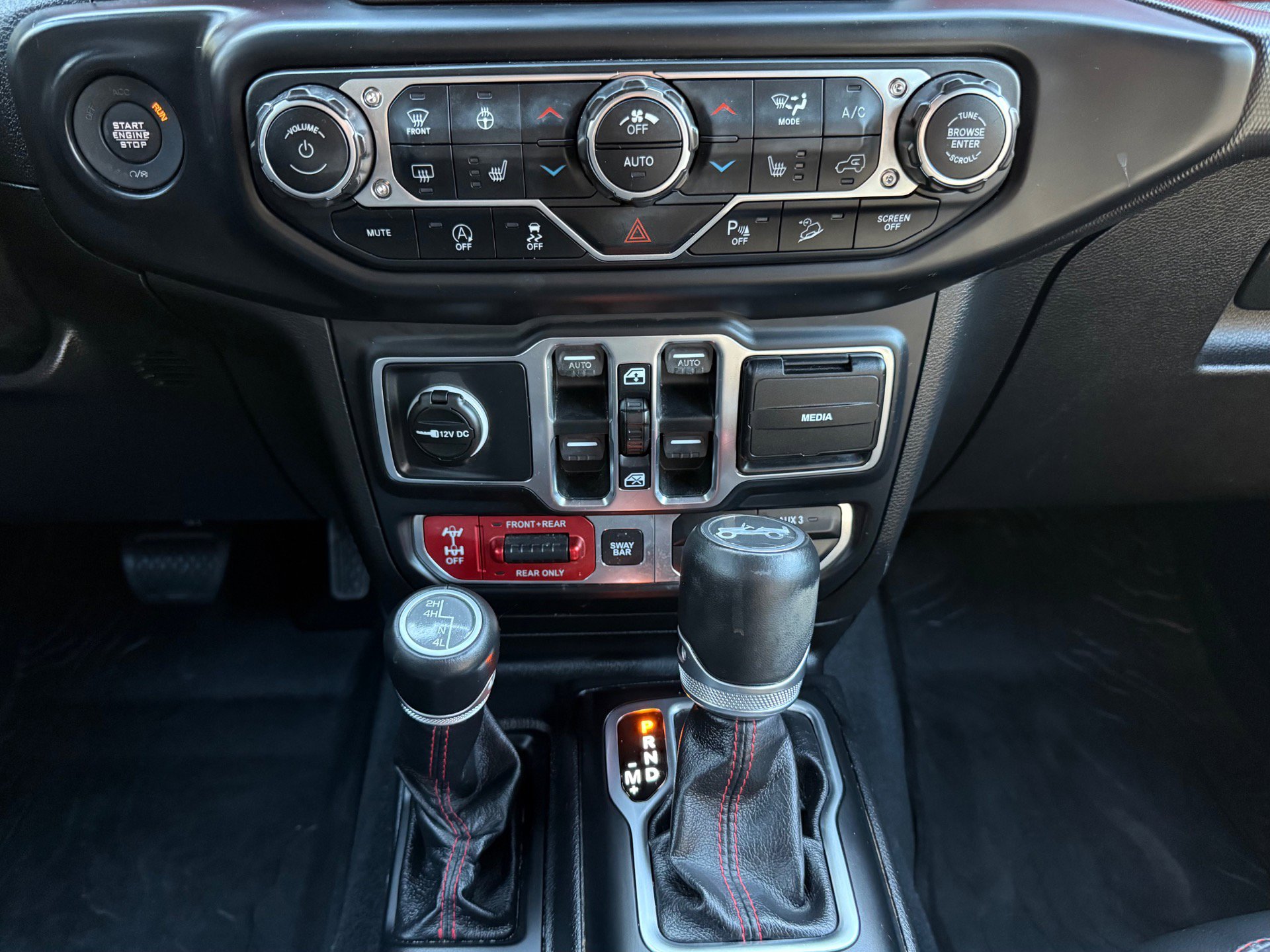Used 2019 Jeep Wrangler Unlimited Rubicon AWD/4WD image 36