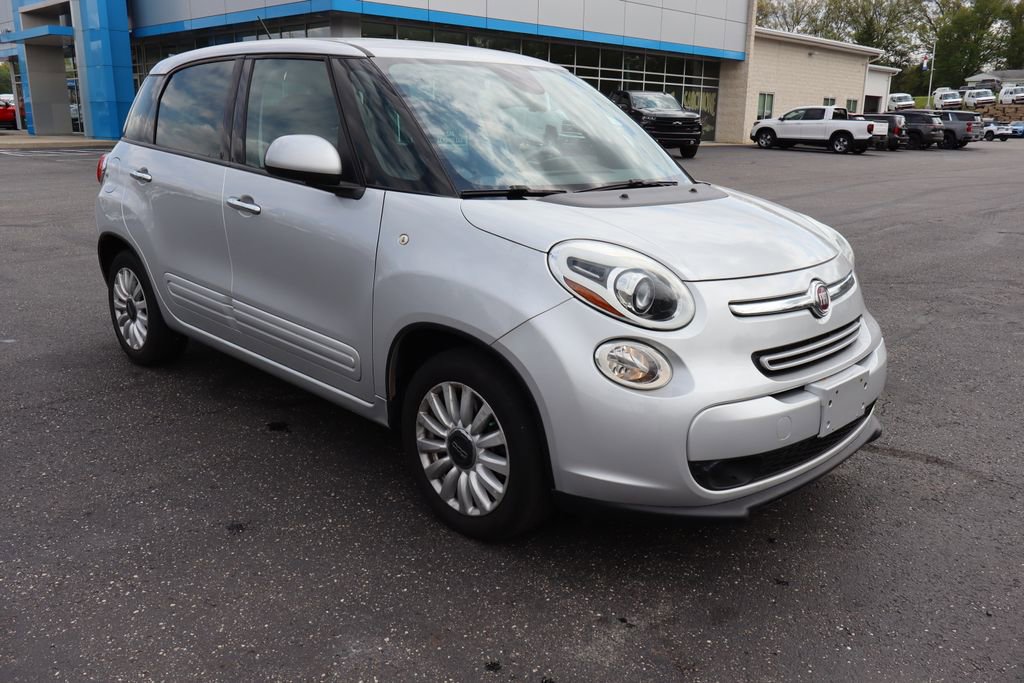 Used 2014 FIAT 500L Easy w/ Popular Equipment Group FWD image 2