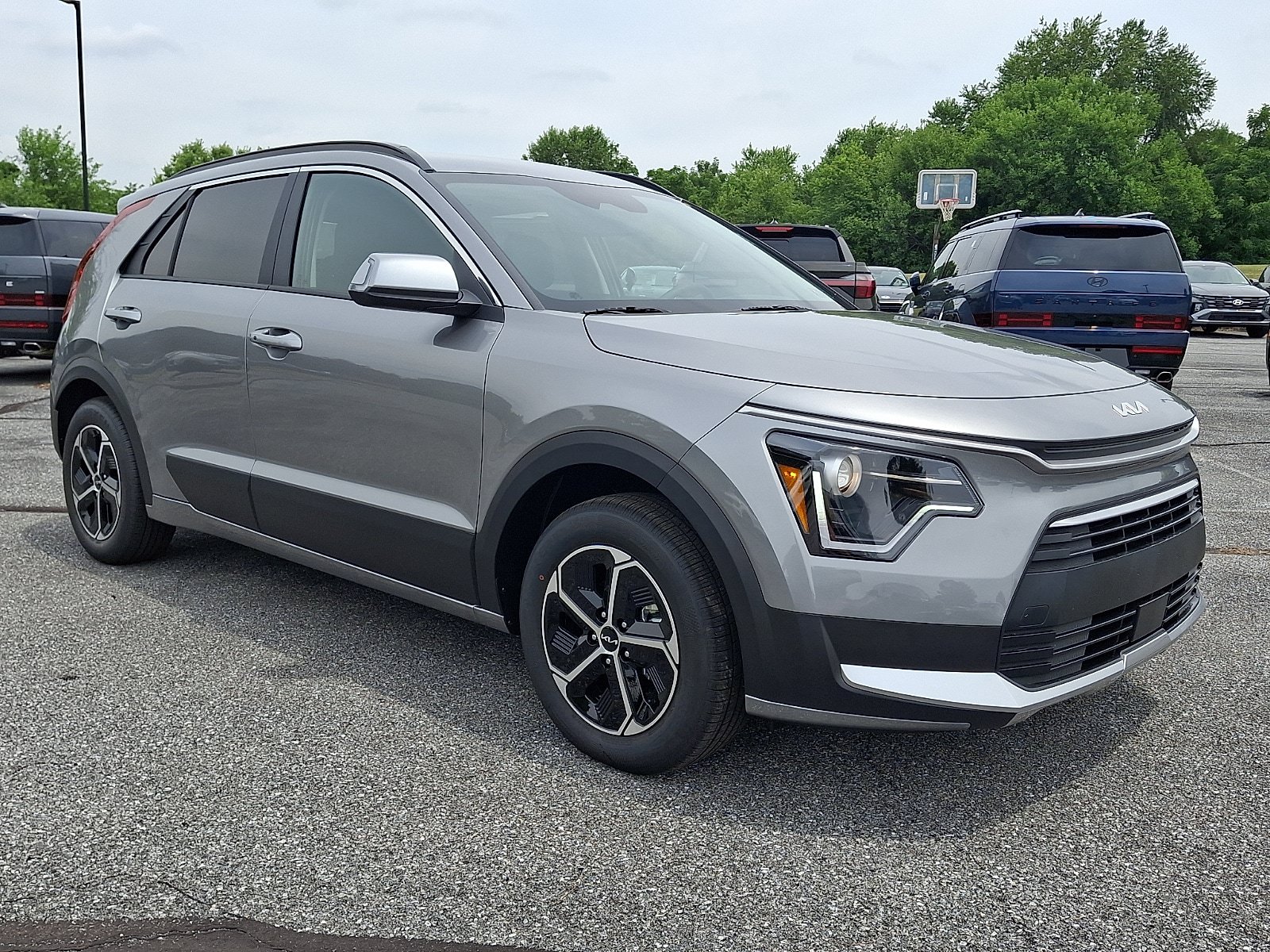New 2026 Kia Niro EX FWD video 2