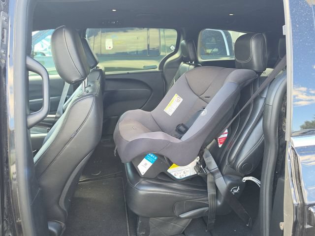 Used 2025 Chrysler Pacifica Select FWD image 12