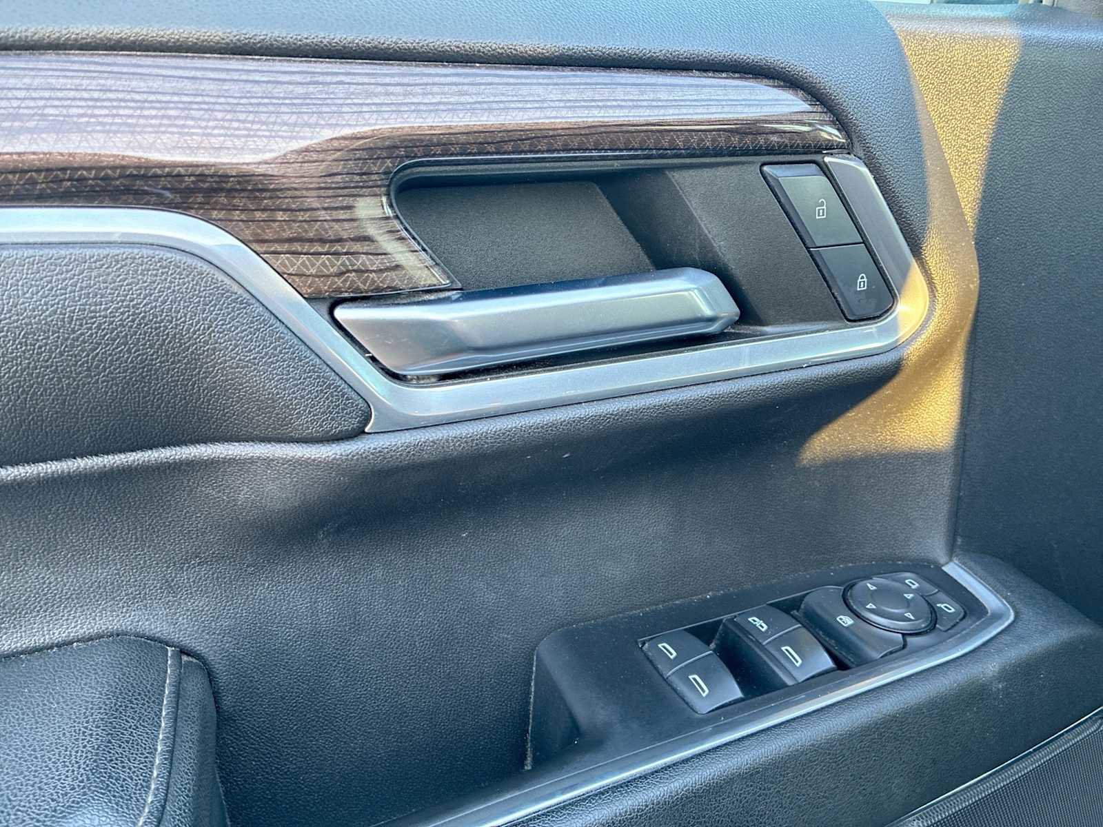 Used 2023 Chevrolet Silverado 1500 RST image 22