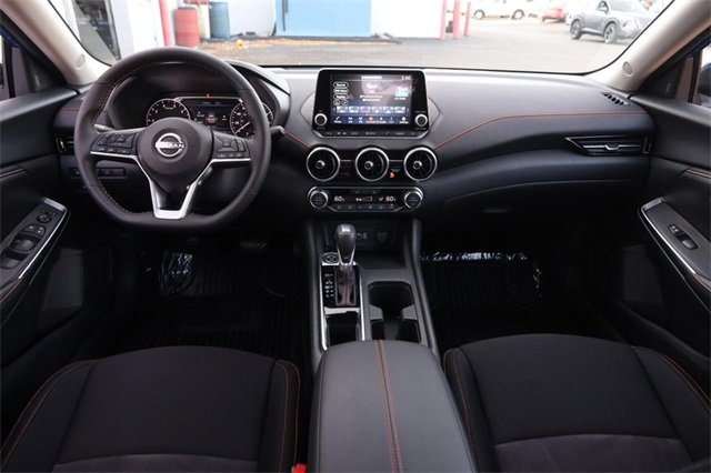Certified 2025 Nissan Sentra SR image 19