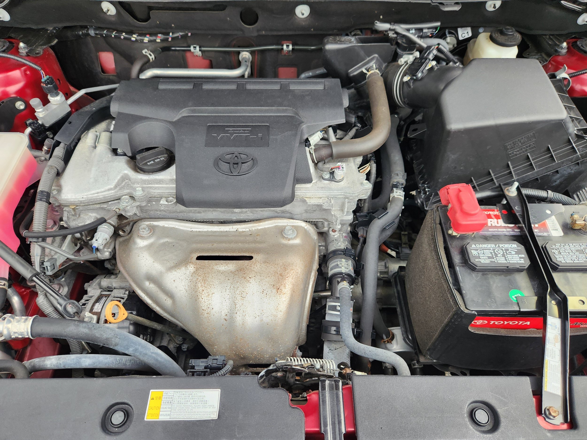 Used 2018 Toyota RAV4 LE w/ All Weather Liner Package AWD/4WD image 17