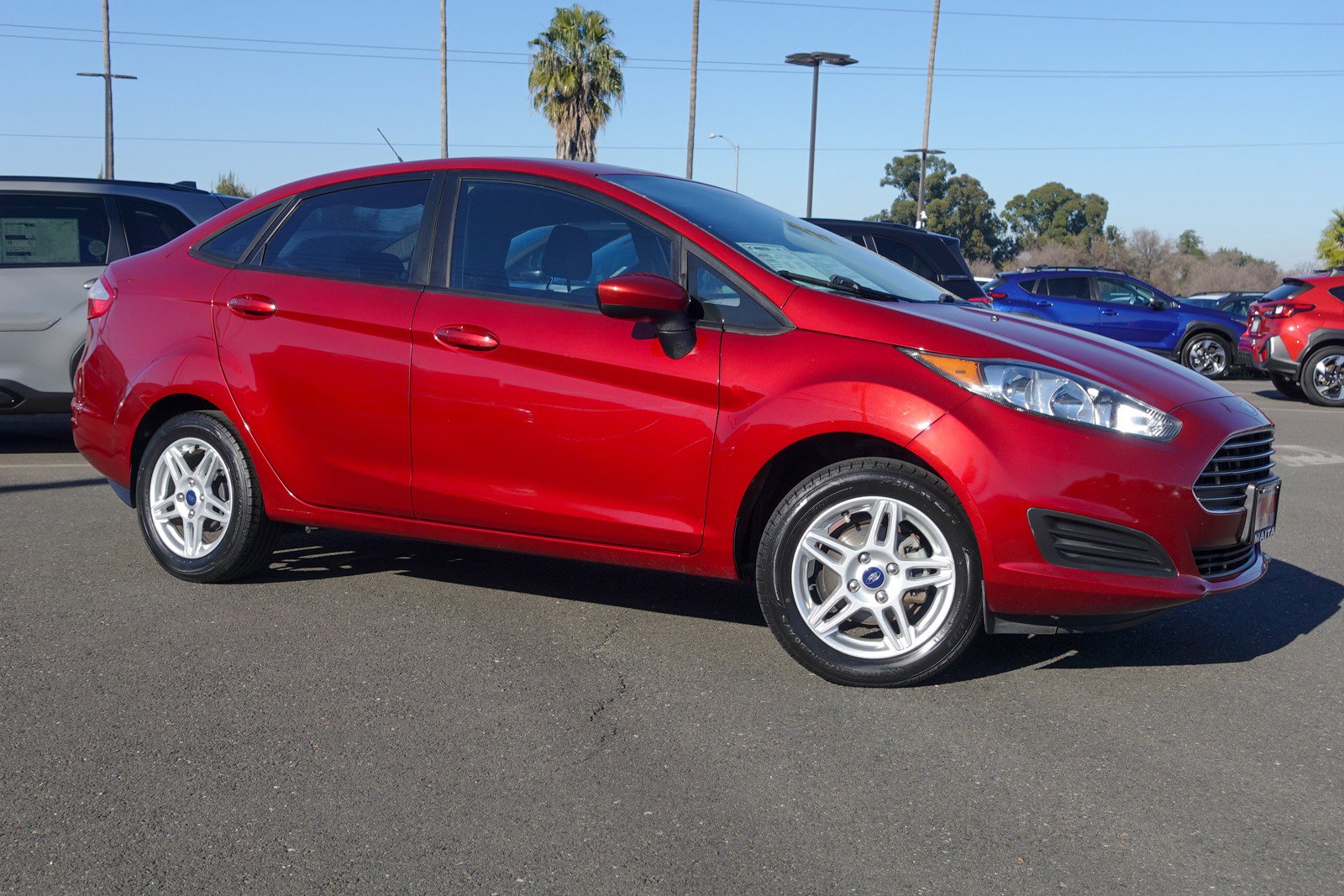 Used 2017 Ford Fiesta SE image 4