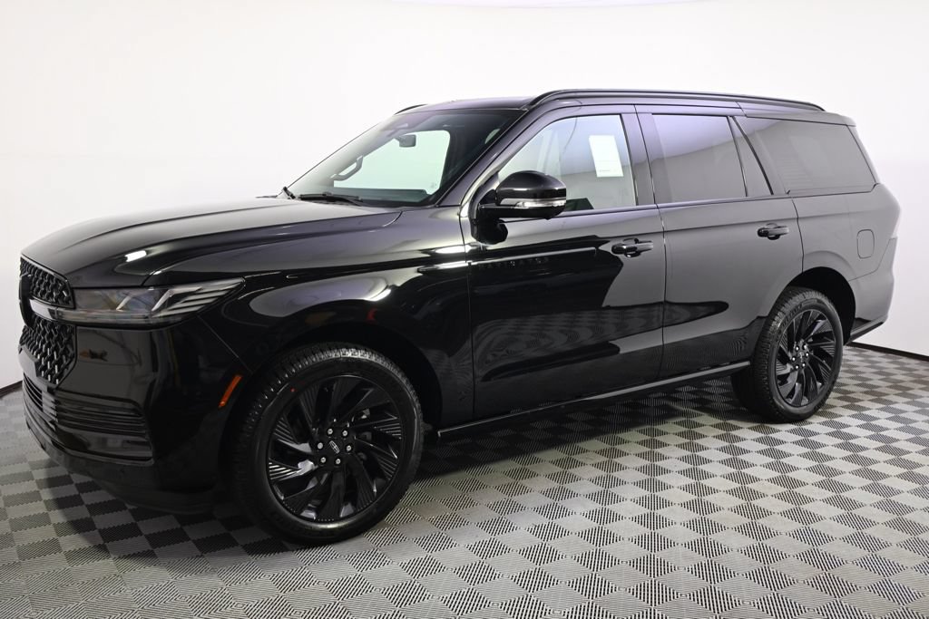 New 2027 Lincoln Navigator Reserve w/ Jet Appearance Package AWD/4WD image 2