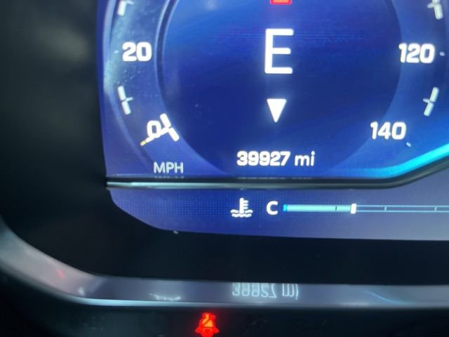 Used 2024 Chevrolet Suburban Z71 w/ Luxury Package image 20