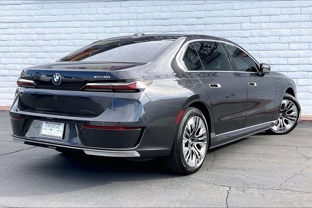Used 2023 BMW i7 xDrive60 image 13
