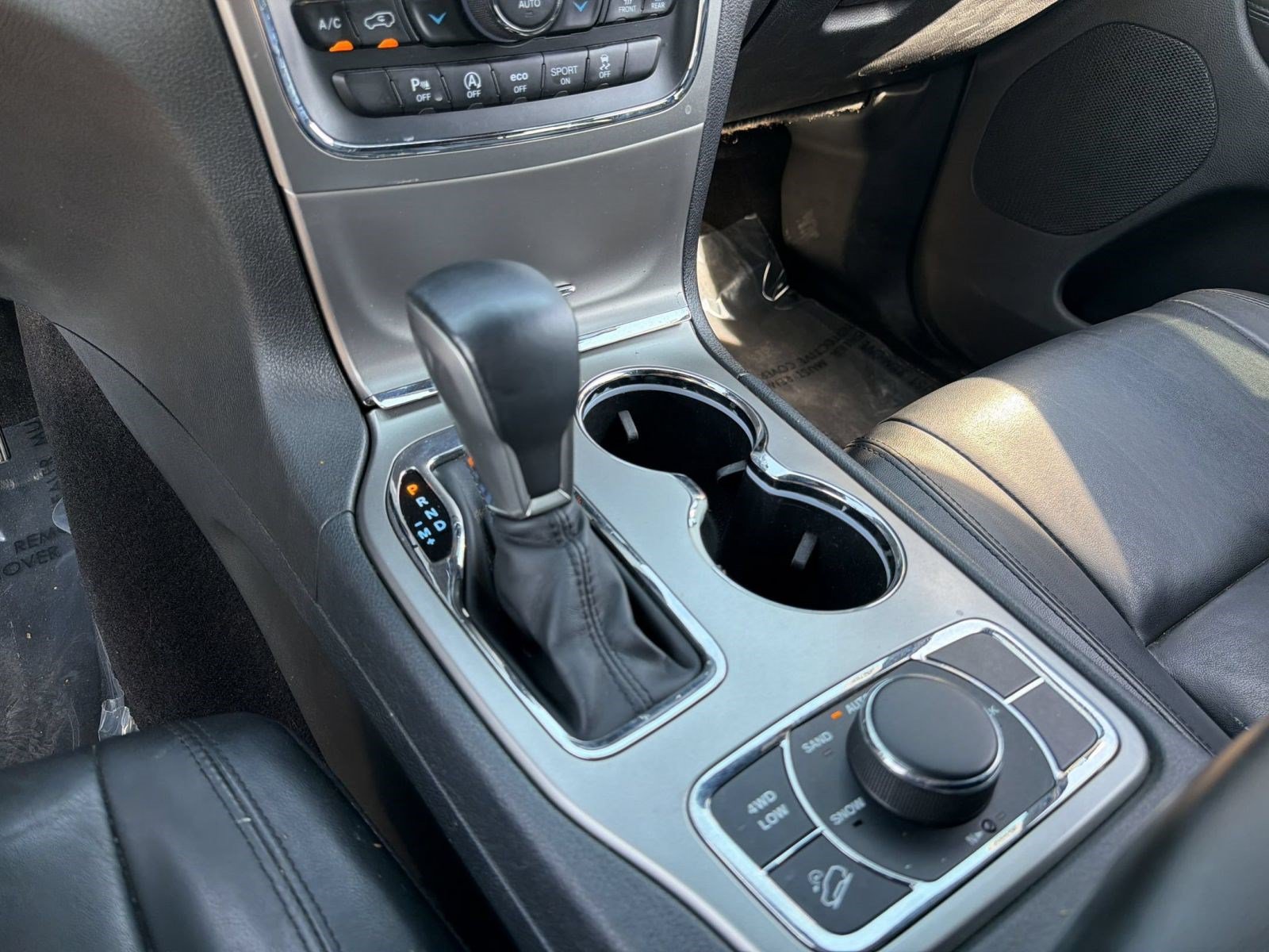 Used 2018 Jeep Grand Cherokee Limited AWD/4WD image 16