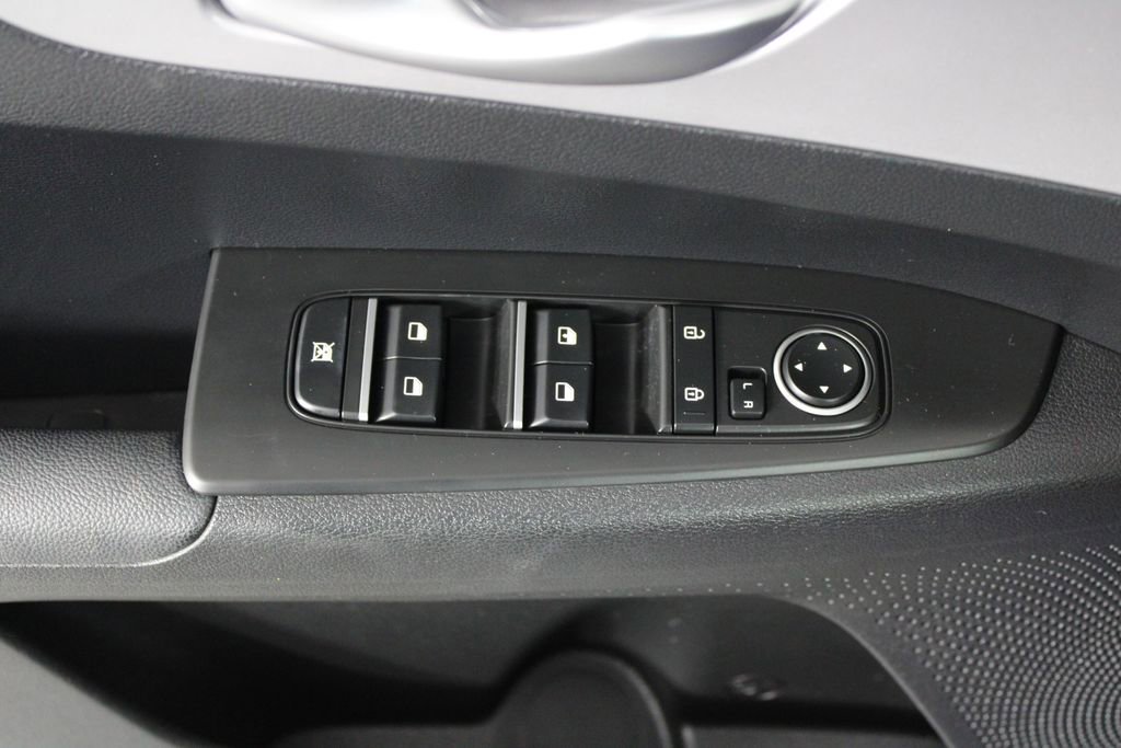 Used 2023 Kia Forte LXS w/ LXS Technology Package image 21