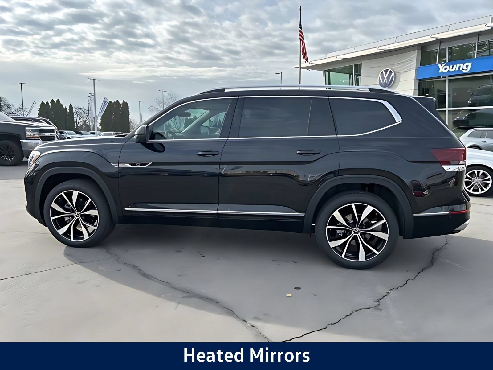 New 2026 Volkswagen Atlas SEL Premium R-Line AWD/4WD image 17