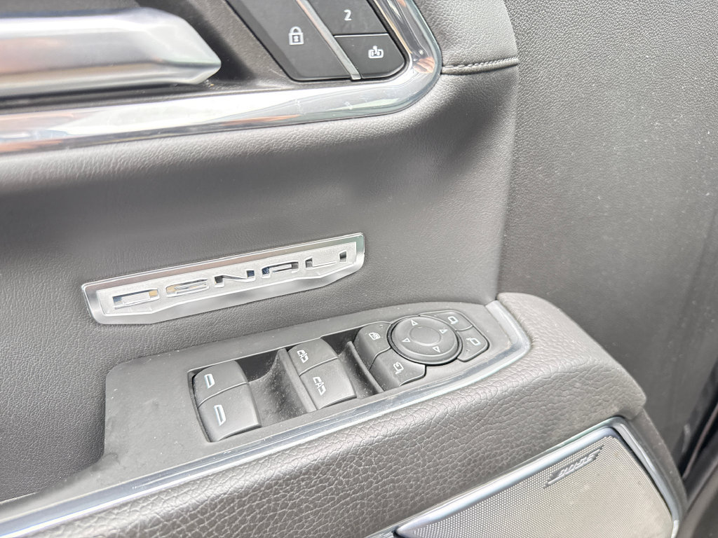 Used 2023 GMC Sierra 1500 Denali AWD/4WD image 12